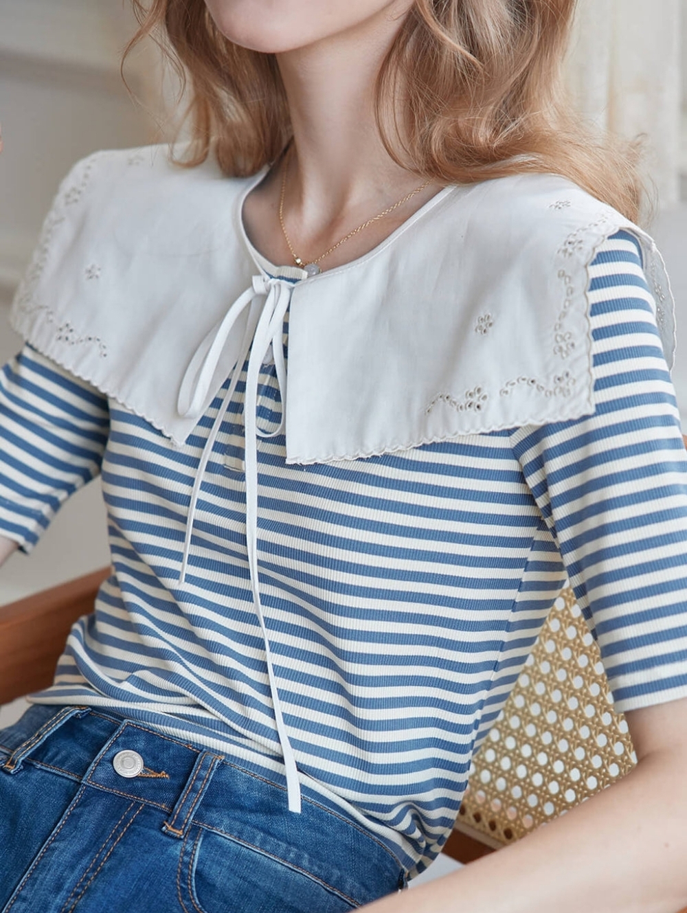 Simple Retro Striped Navy and White Women's Top with Lace Collar